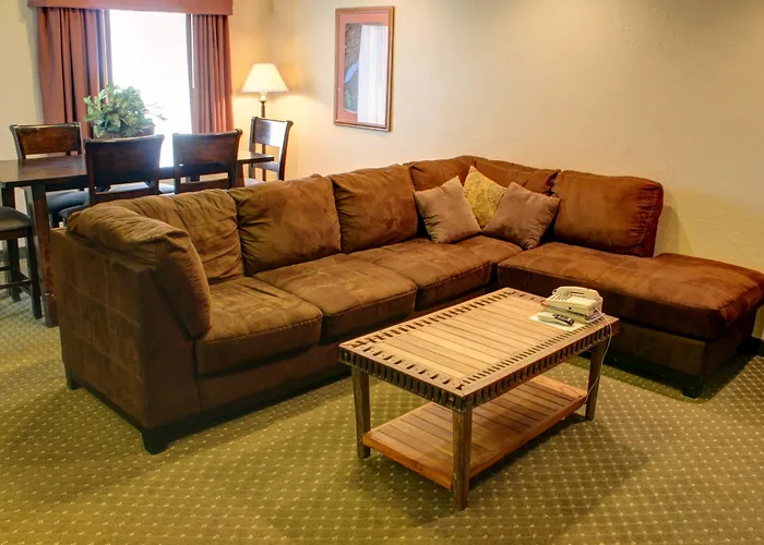 Blue Mountain Inn And Suites